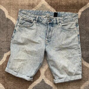 Sim Fit Low Waist Denim Shorts